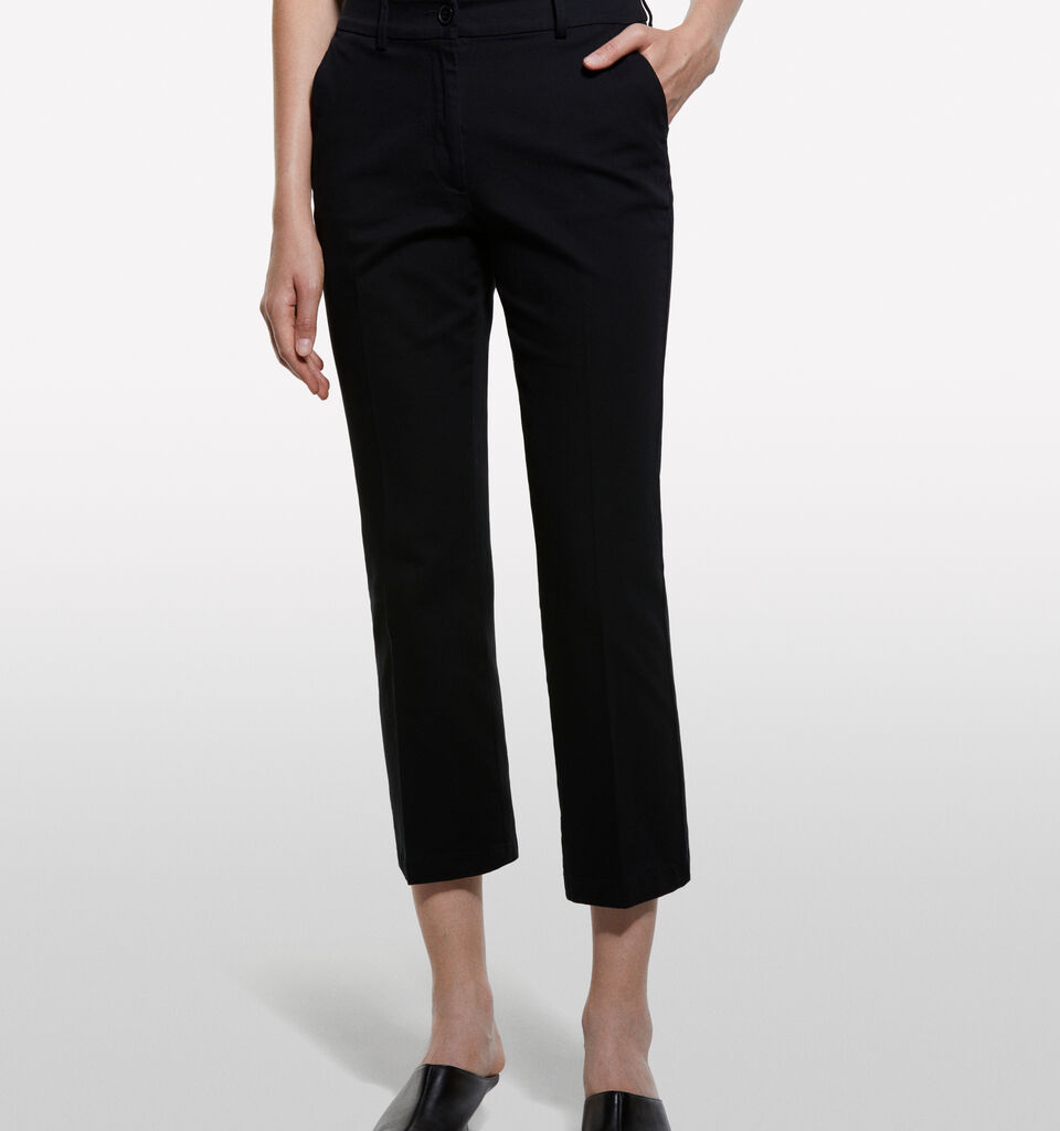 Calças flare fit pretas - calças flare para mulher - Preto | Sisley image number 3